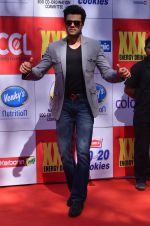 Manish Paul at CCL Red Carpet in Broabourne, Mumbai on 10th Jan 2015